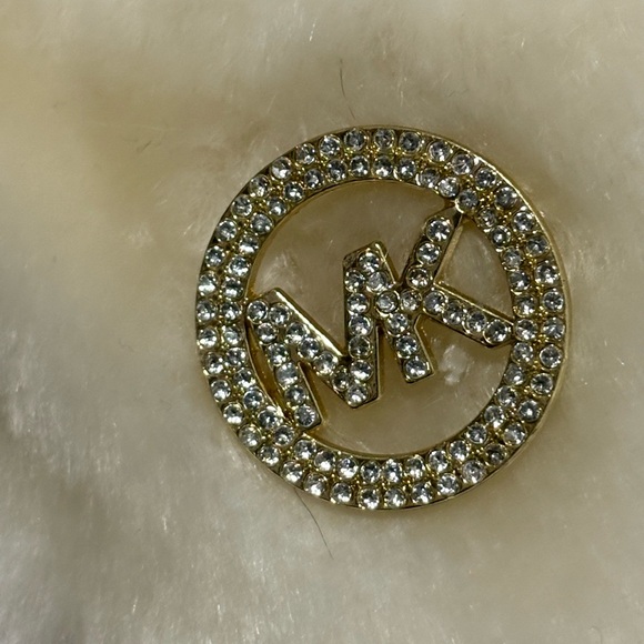 NWOT Michael Kors women's ivory/gold faux fur acrylic closed toe bling slippers - Picture 6 of 11